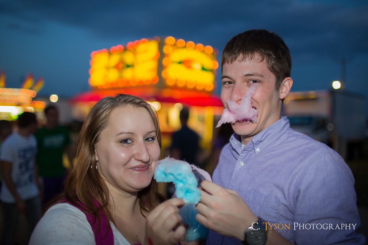 engagement photography session at winnebago boone county fair (18)