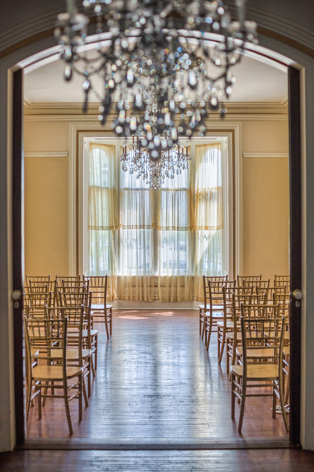 Tiffany And Gary Wedding At Briggs Mansion In Rockford Il C Tyson Photography