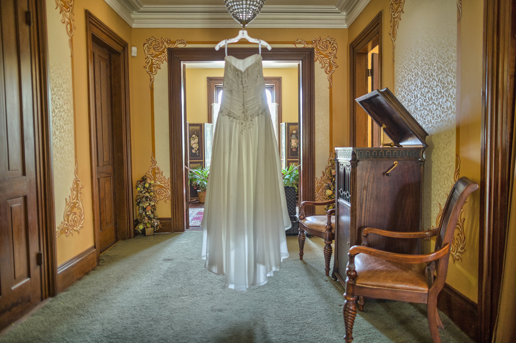 Tiffany And Gary Wedding At Briggs Mansion In Rockford Il C Tyson Photography