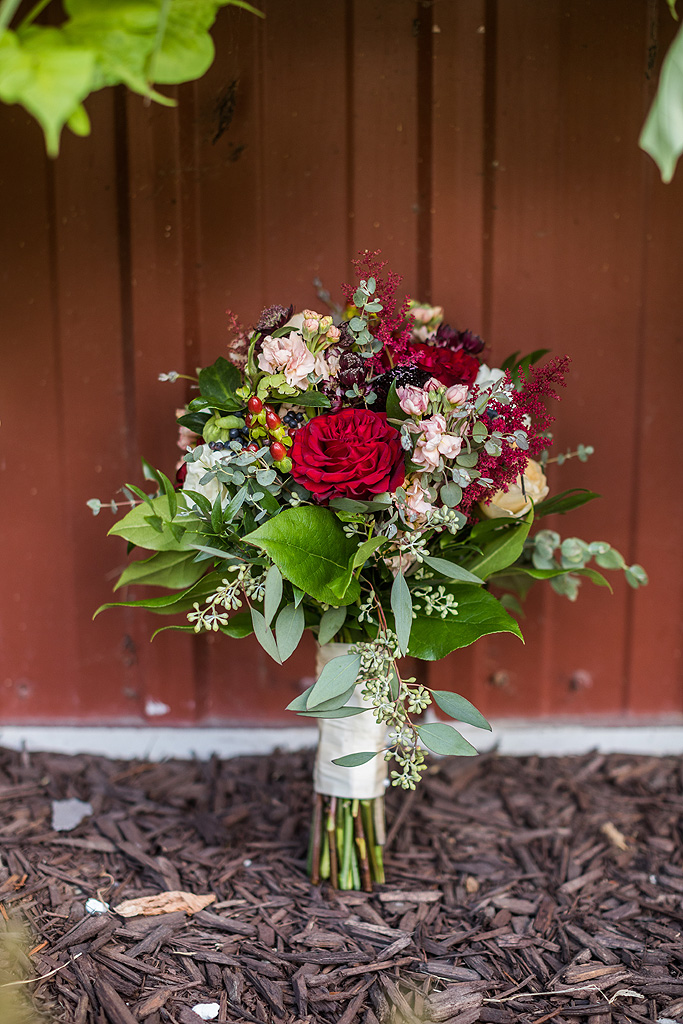 rustic summer wedding at the pavilion at orchard ridge farms in rockton il